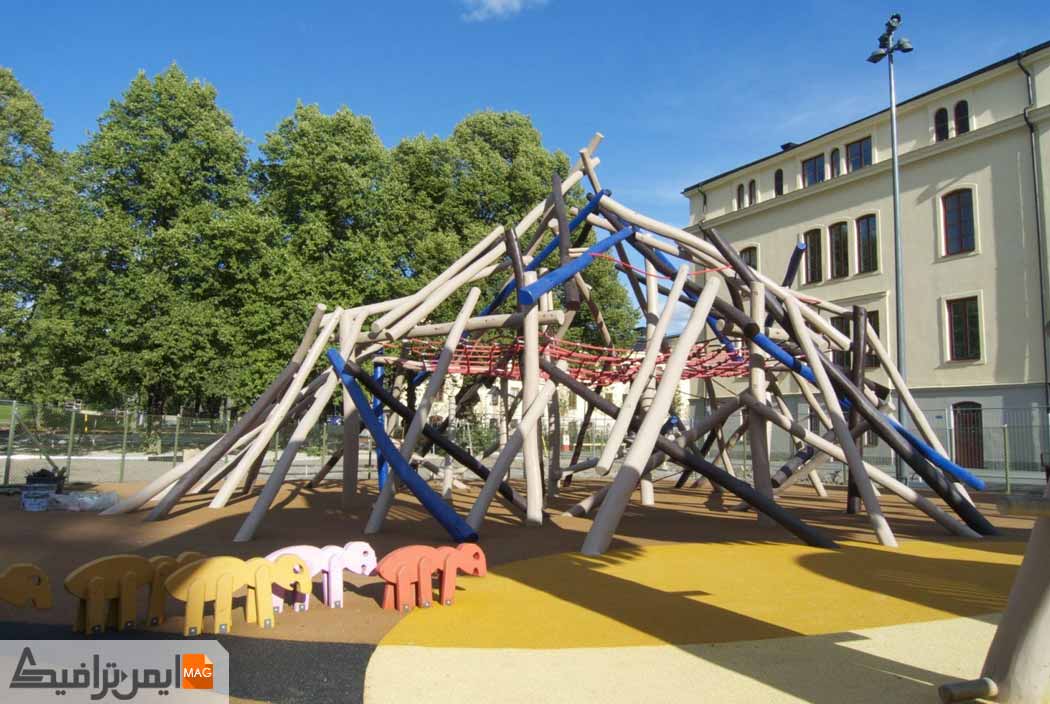 محیط بازی کودکان در پارک